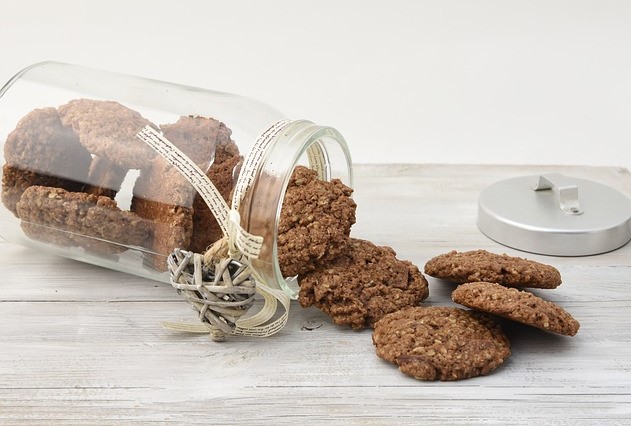 shipping cookies in a jar