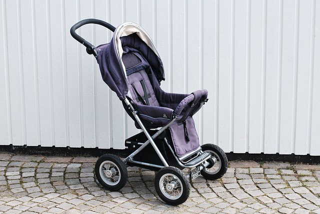 How much to store ship a stroller