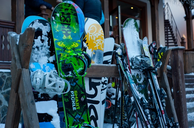 shipping snowboards