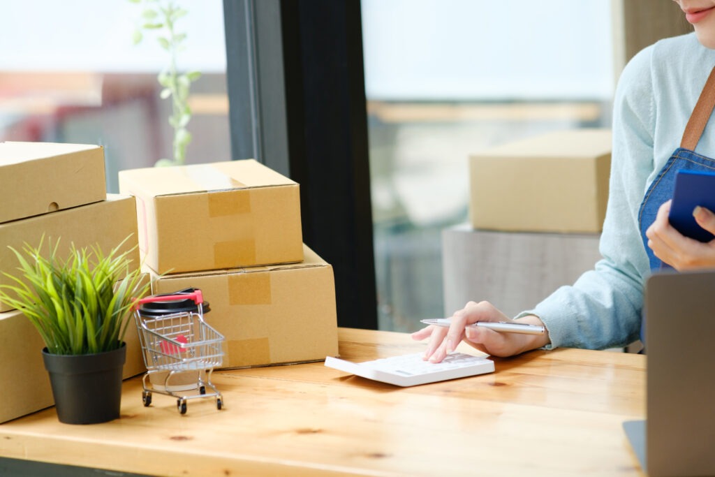 How to Calculate Shipping Costs for Your Parcel